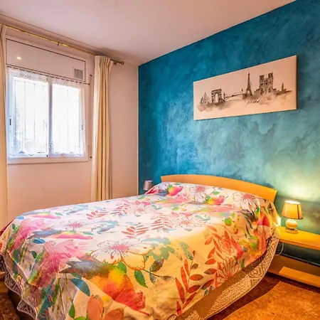 Holiday home Gorgeous In With Wifi Massanet De La Selva